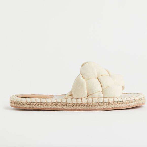 H&M Espadrille-Style Braided slides shoe - Picture 7 of 8